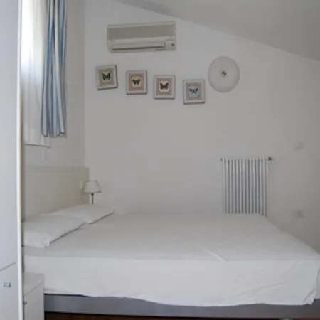 Village With Swimming Pool *