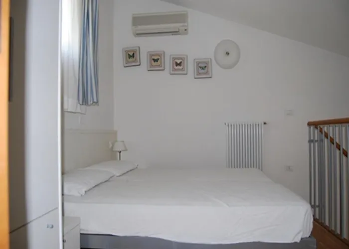 Village With Swimming Pool *